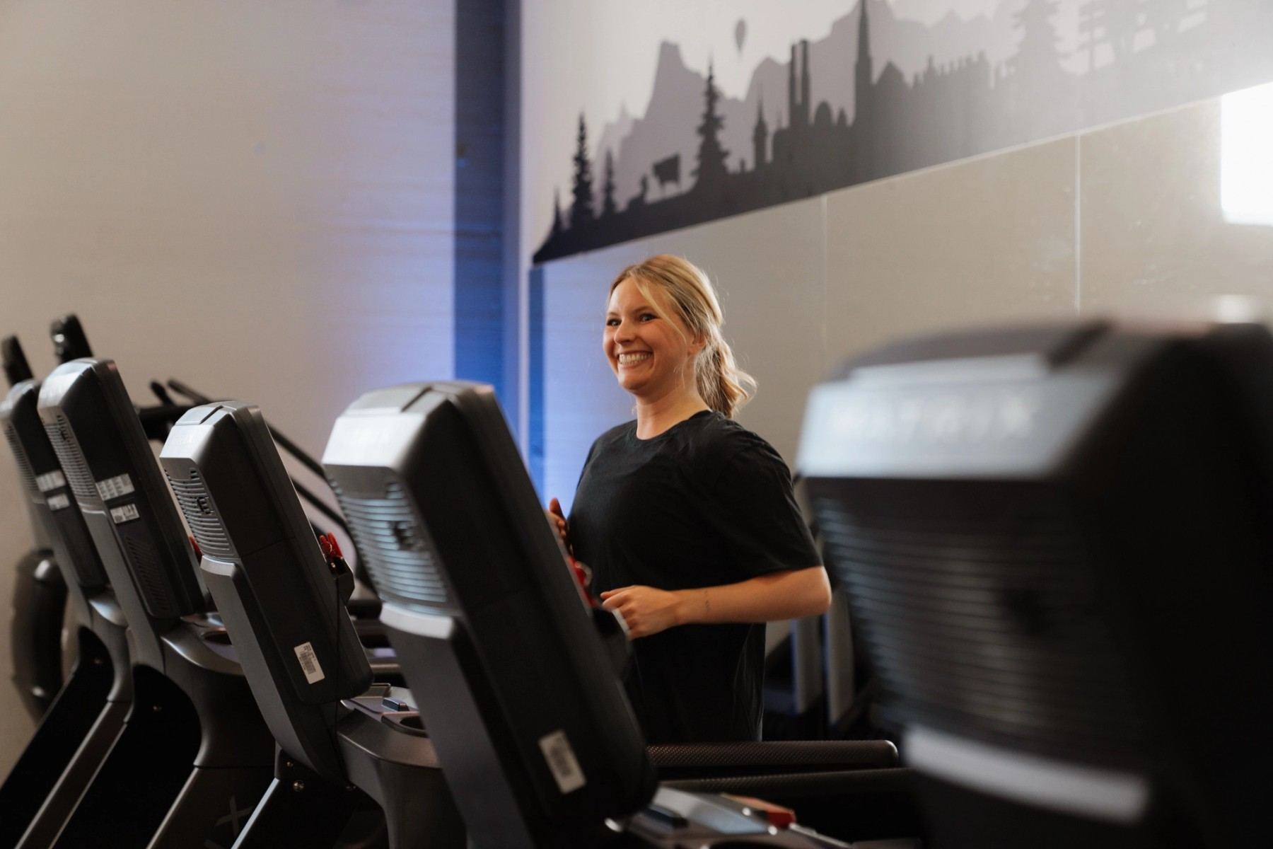 Guest on the treadmill in the fitness area